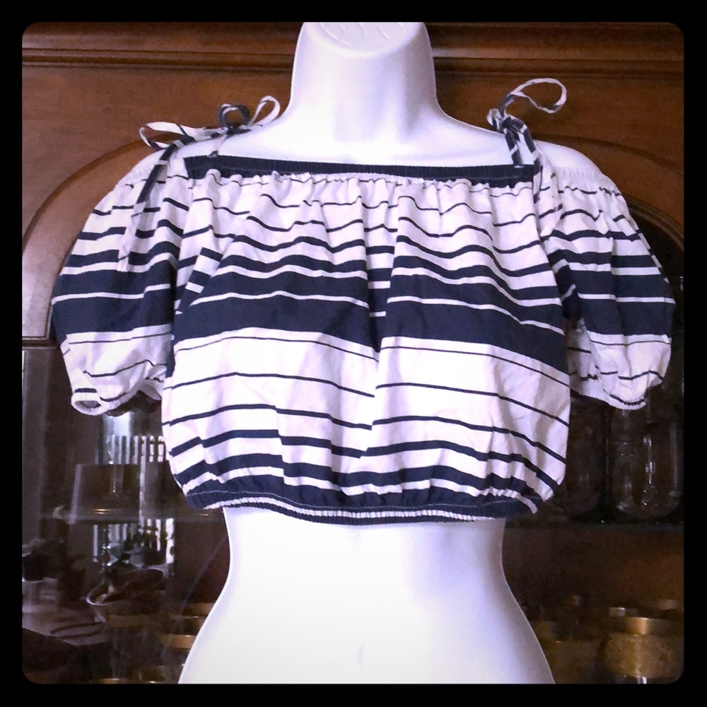 Off shoulder Urban Outfitters top size M